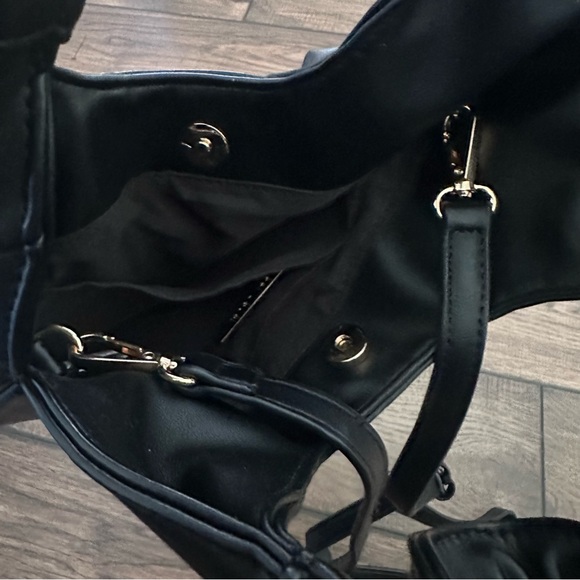 Street level quilted handbag - Picture 3 of 6